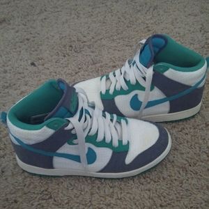 Nike Mid Sneakers